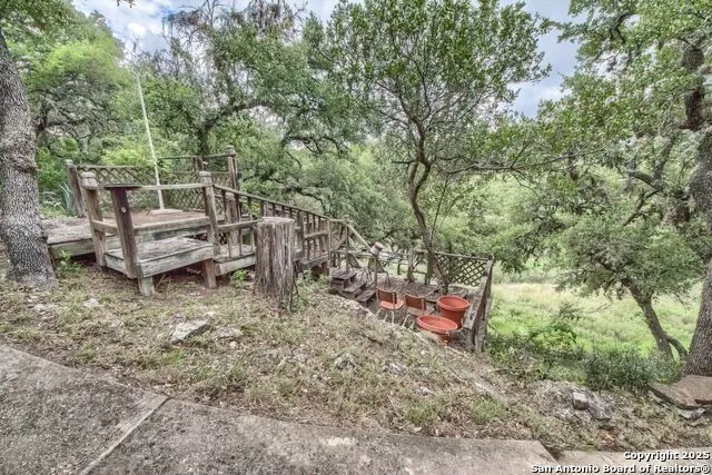 1108 Pebble Beach Dr NW Lakehills, TX 78063